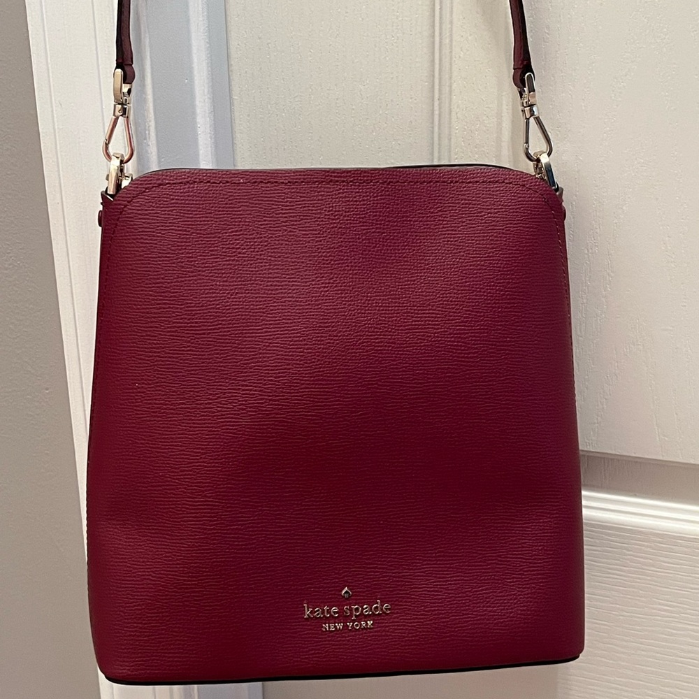 kate spade large darcy bucket shoulder and crossbody bag - Picture 2 of 6
